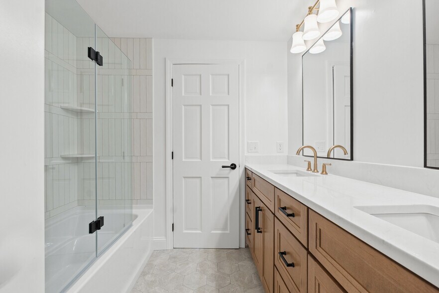 Hall Bath - 1 Olde Village Rd
