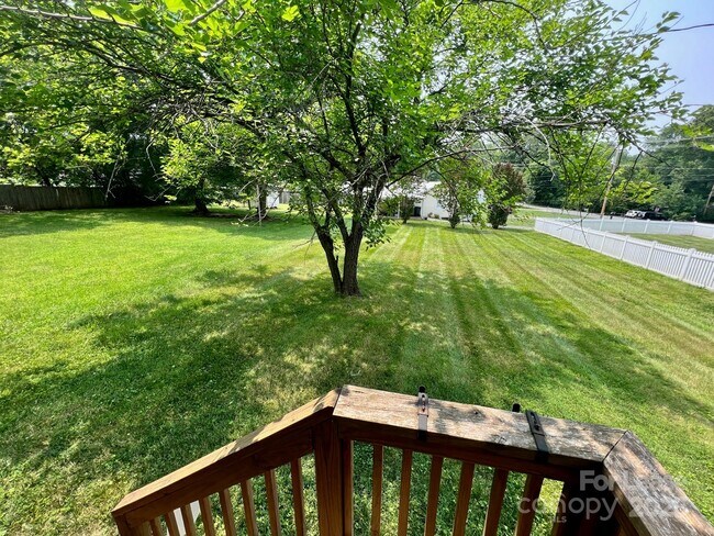 Building Photo - 19825 Mulberry St