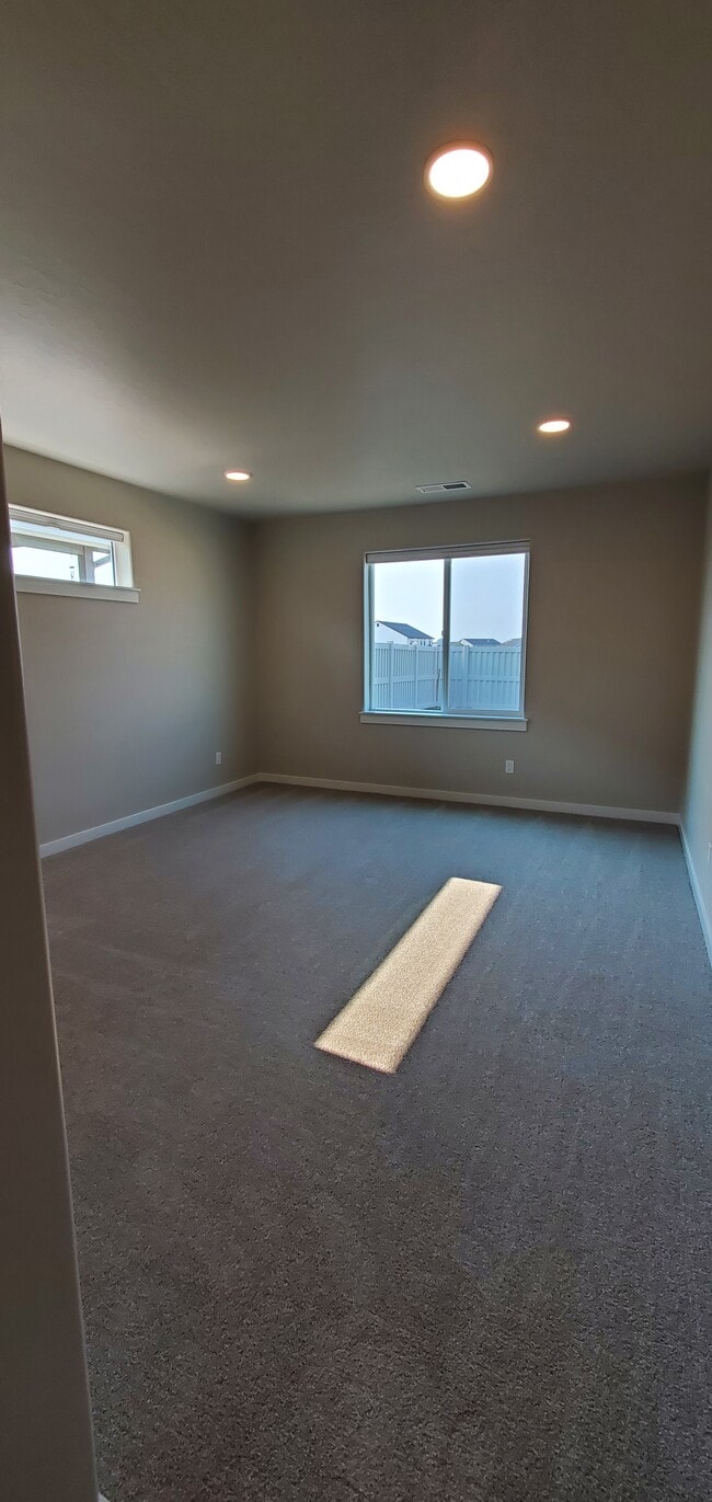 Building Photo - 10109 W Novato Dr