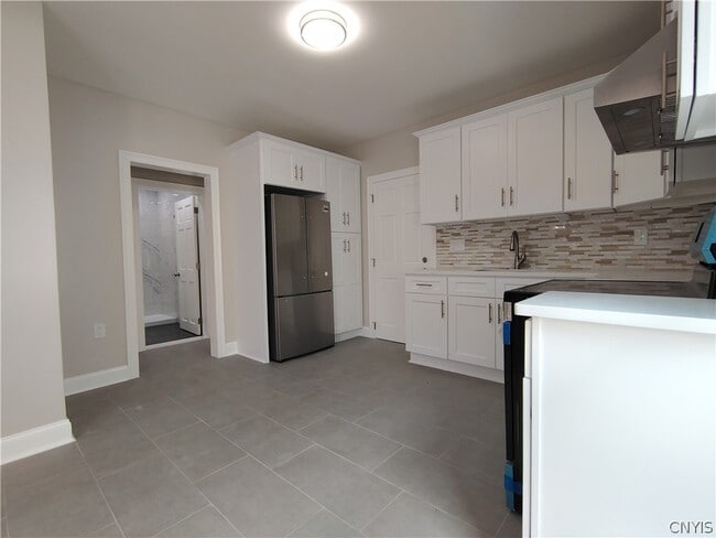 Building Photo - 1539 Taylor Ave