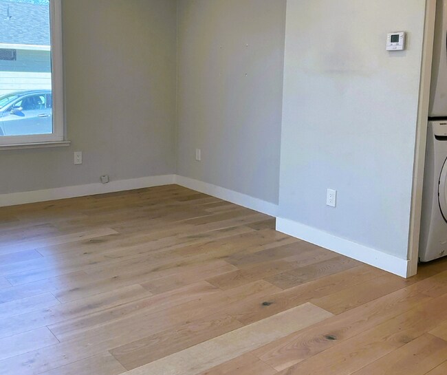 Building Photo - Charming and Beautifully Remodeled 2-Bedroom in the Downtown Pleasanton!