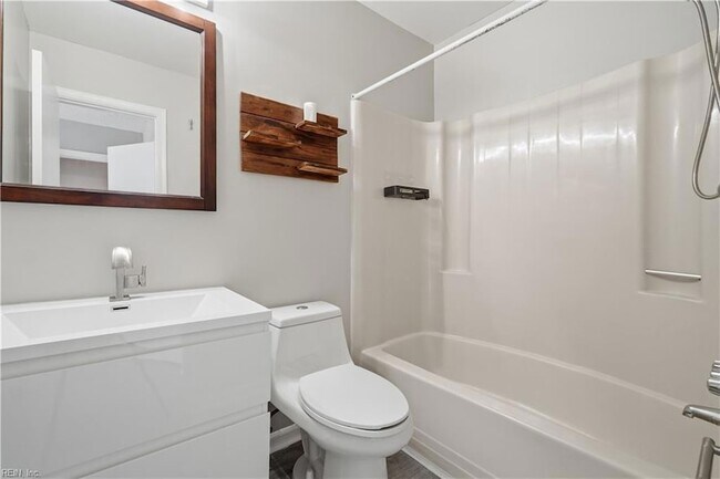Building Photo - 317 Ferdinand Cir