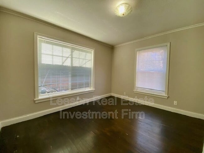 Building Photo - 503 Dudley Dr