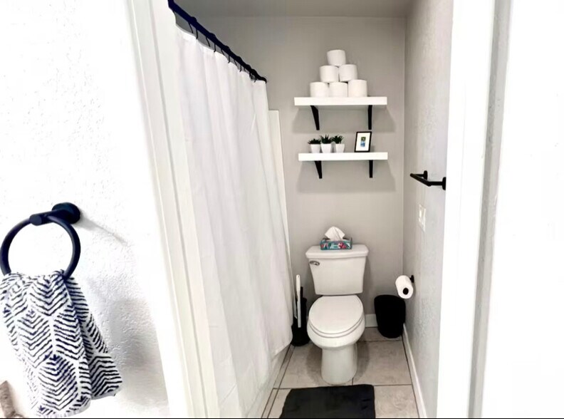 Building Photo - 3600 Hayden Rd