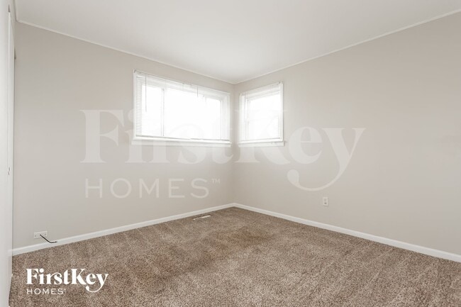 Building Photo - 4600 W 79th Pl