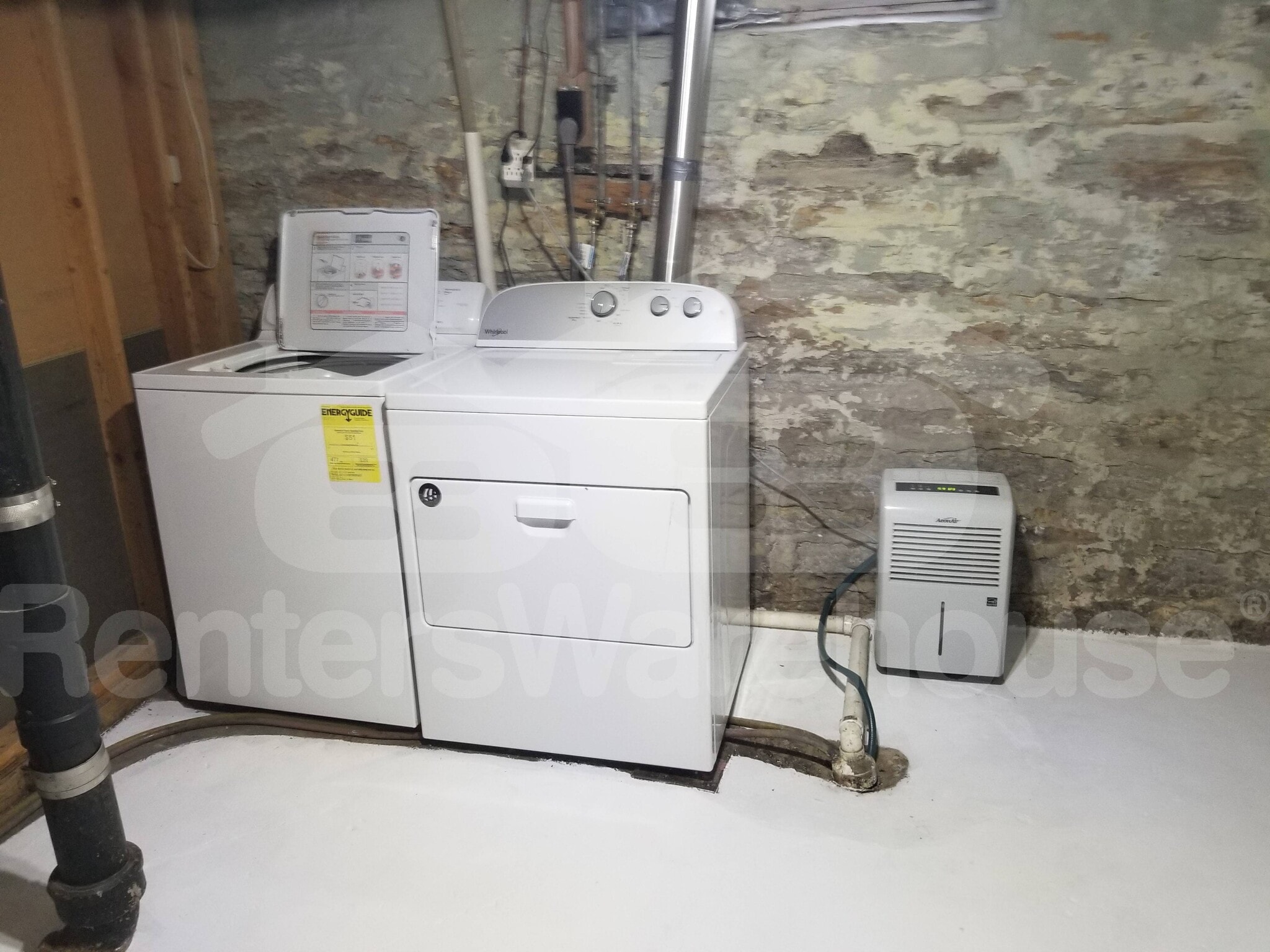 Building Photo - 616 2nd St NE