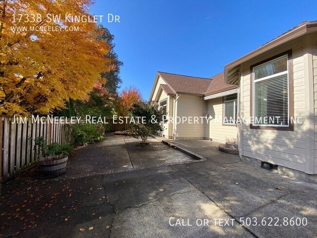 Building Photo - 17338 SW Kinglet Dr