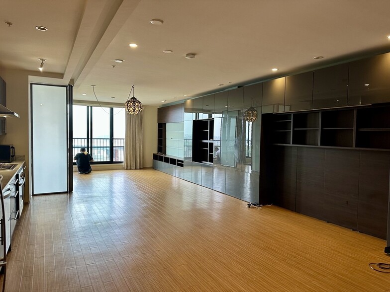 Building Photo - 36 A St