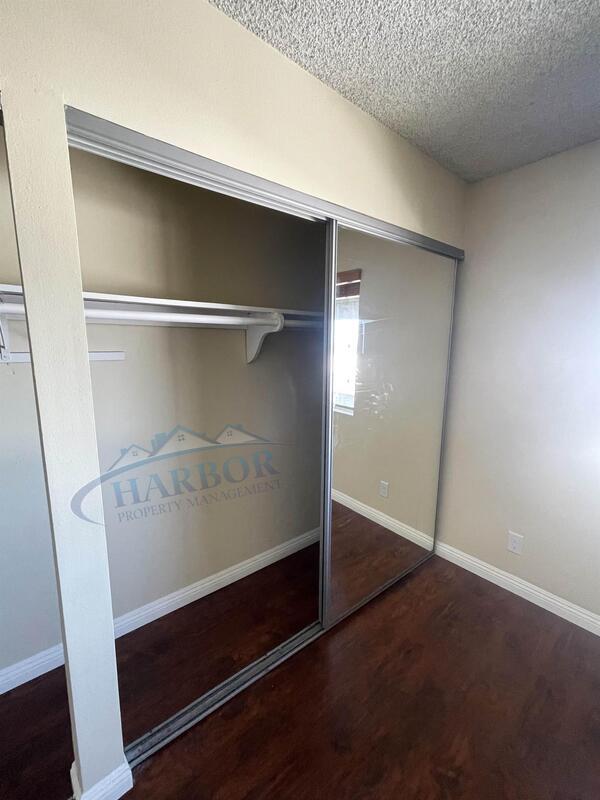 Building Photo - 356 Miraleste Dr