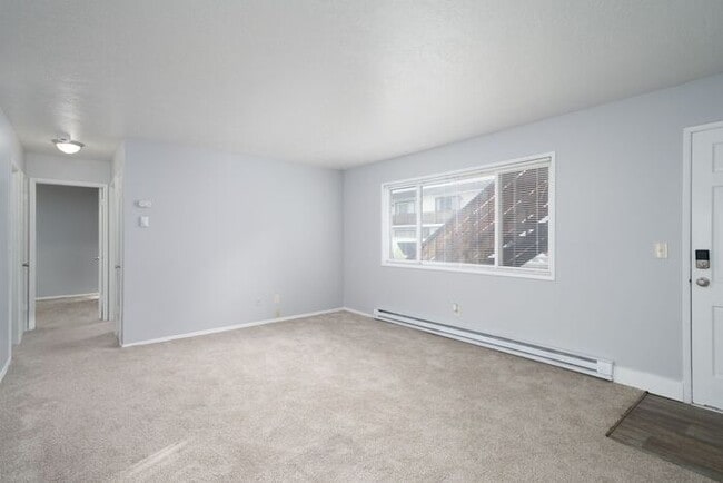 Building Photo - Remodeled 2 bedroom! $1000 VISA GIFTCARD AT MOVE IN, JUST IN TIME FOR THE HOLIDAYS!