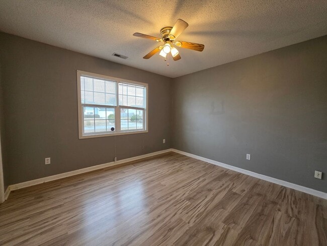 Building Photo - Foxtrace Find: Spacious Living with Style & Privacy in Hubert