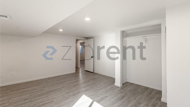 Building Photo - 503 E Montgomery Ave