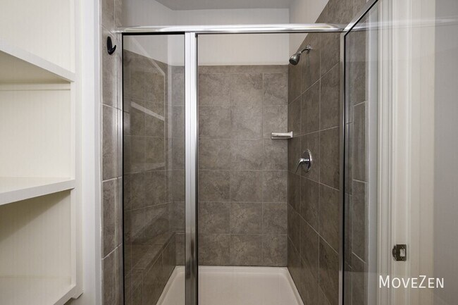 Building Photo - 524 Brunello Dr