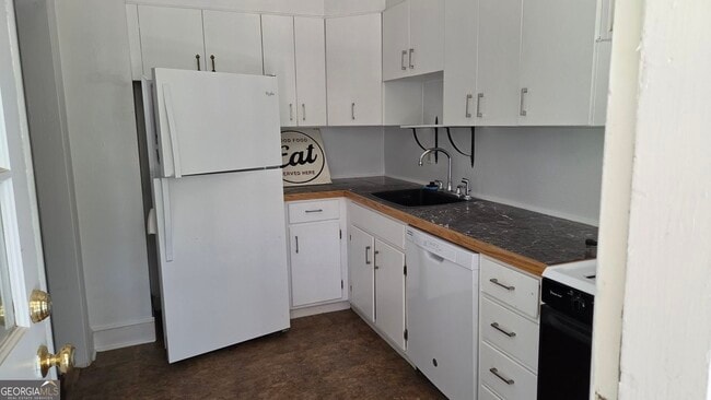 Building Photo - 1845 Monroe Dr NE