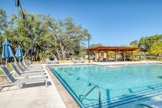 Building Photo - 1113 Wolf Hollow Dr