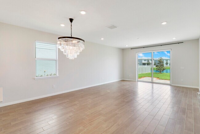 Building Photo - 12545 SW Gray Fox Ln