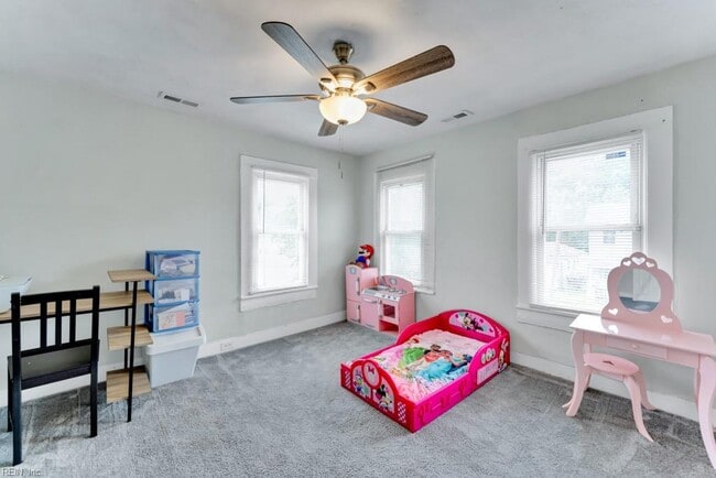 Building Photo - 1413 Highland Ave
