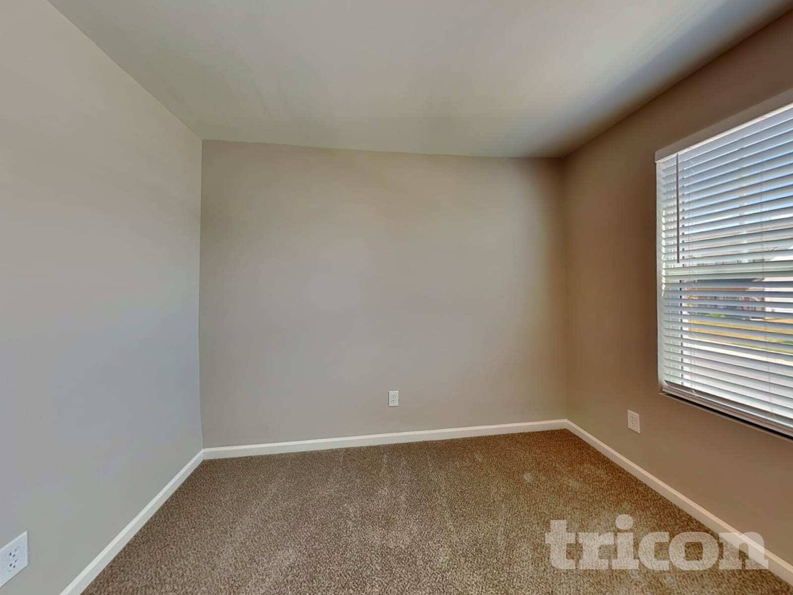 Building Photo - 531 Comfort Wy