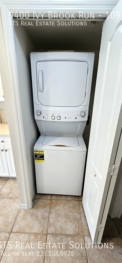 Building Photo - 9400 Ivy Brook Run