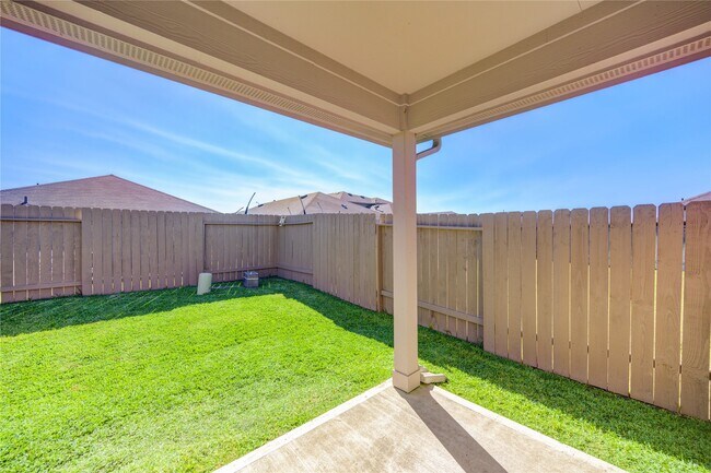 Building Photo - 5406 Castlebury Meadows Dr