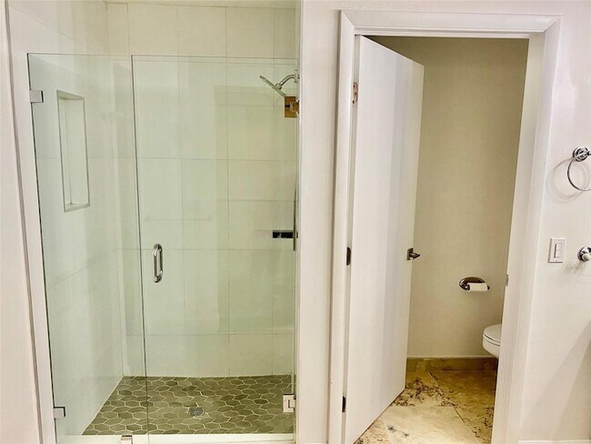 Building Photo - 5357 Buckhead Cir