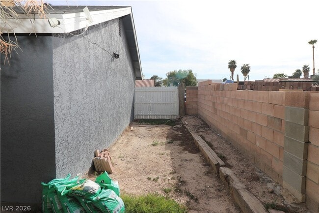 Building Photo - 4800 Fernley Way