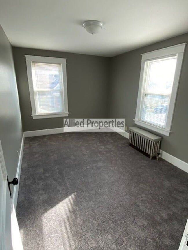 Building Photo - 969 Harmon Ave