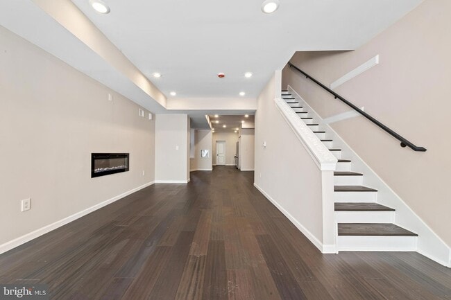 Building Photo - 4707 Sansom St