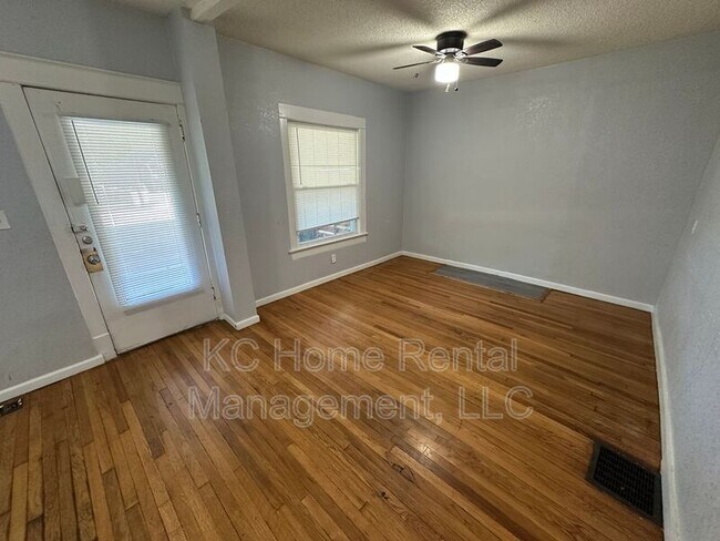 Building Photo - 6118 S Benton Ave