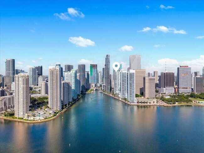 Building Photo - 300 S Biscayne Blvd