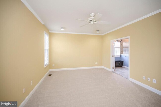 Building Photo - 13784 Charismatic Way