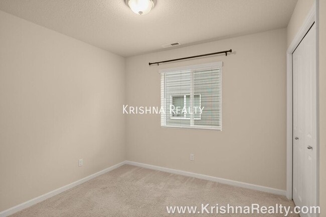 Building Photo - 7443 NW 164th Ave