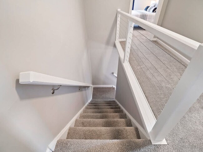 Building Photo - 1415 W 57th St