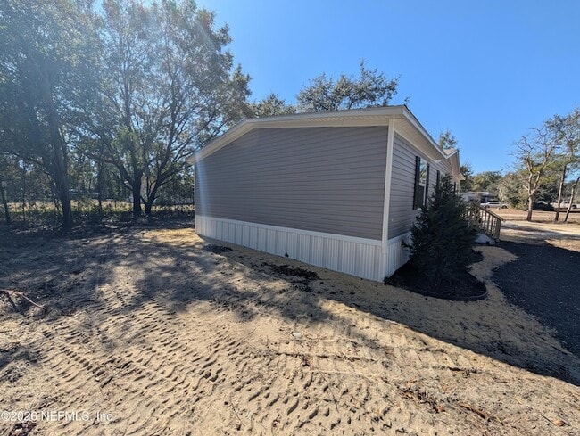 Building Photo - 207 Ash St