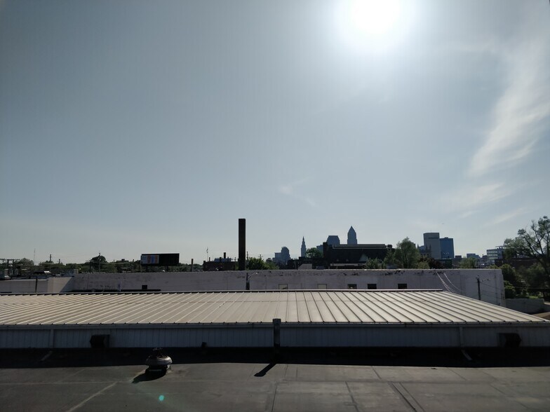 Building Photo - 3814 Prospect Ave E