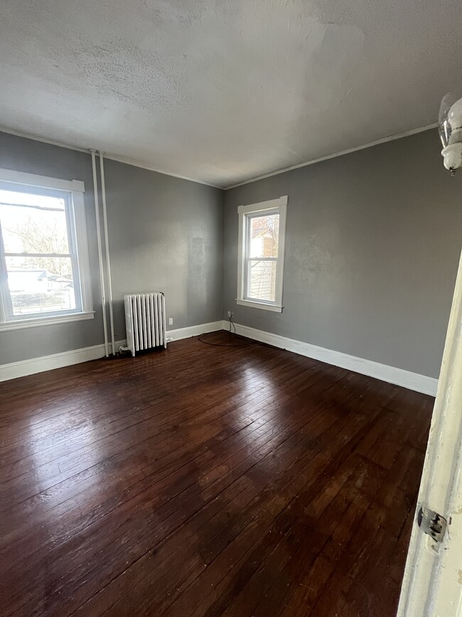 Bedroom 3 - 989 Capitol Ave