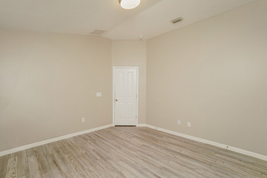 Building Photo - 9464 Southern Charm Cir