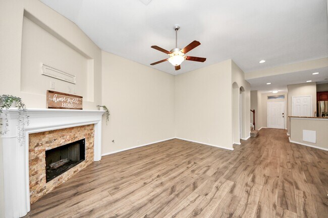 Building Photo - 6003 Baileys Run Ln