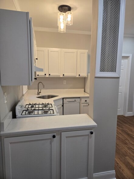 Building Photo - 1197 Commonwealth Ave