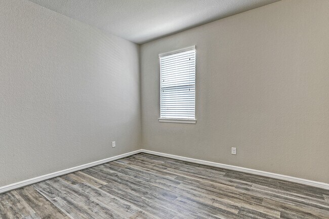 Building Photo - 18111 Alora Springs Trace