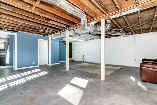 Building Photo - Very Private 3-Bedroom Home with Huge Yard...