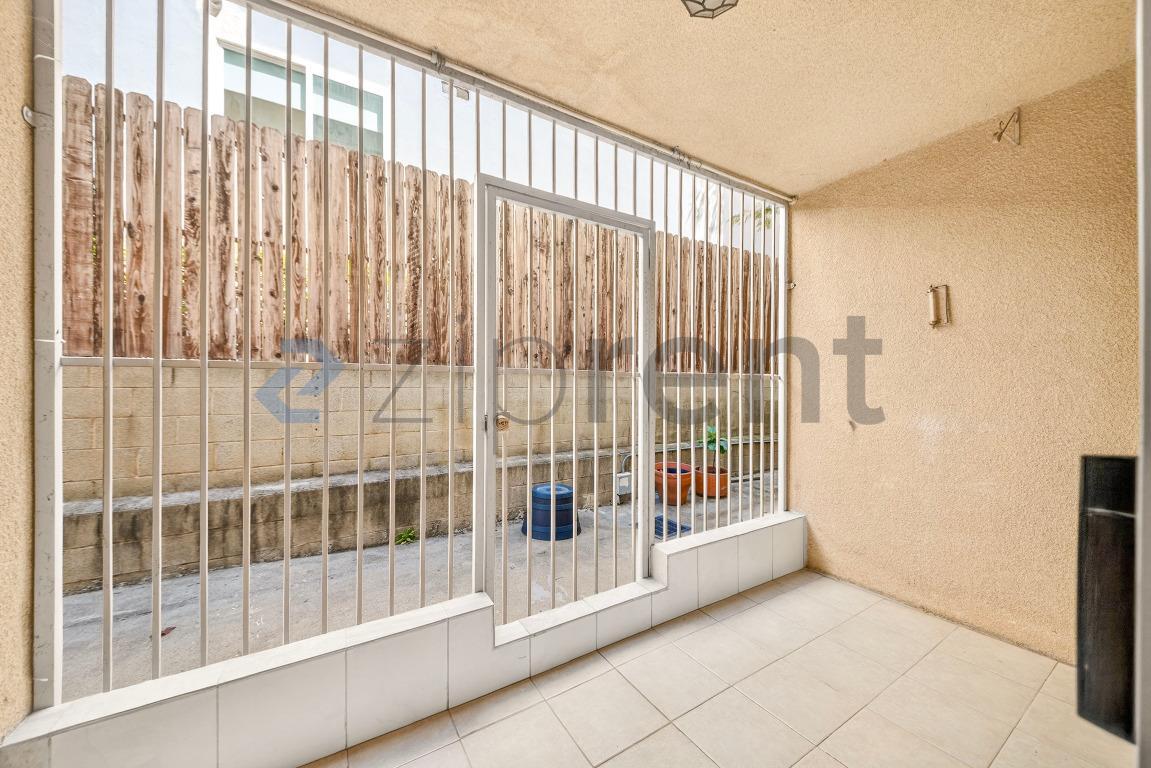 Building Photo - 14335 Huston St