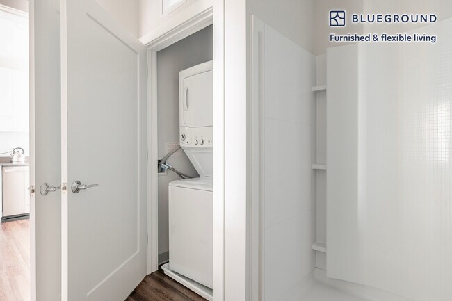 Building Photo - 181 Washington St