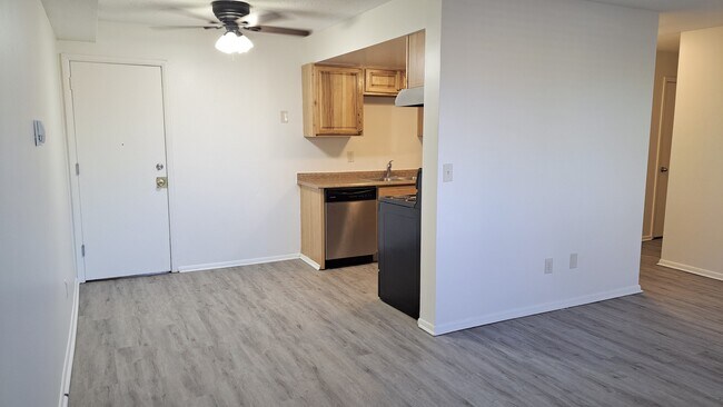 Building Photo - Beard Ave Apartments