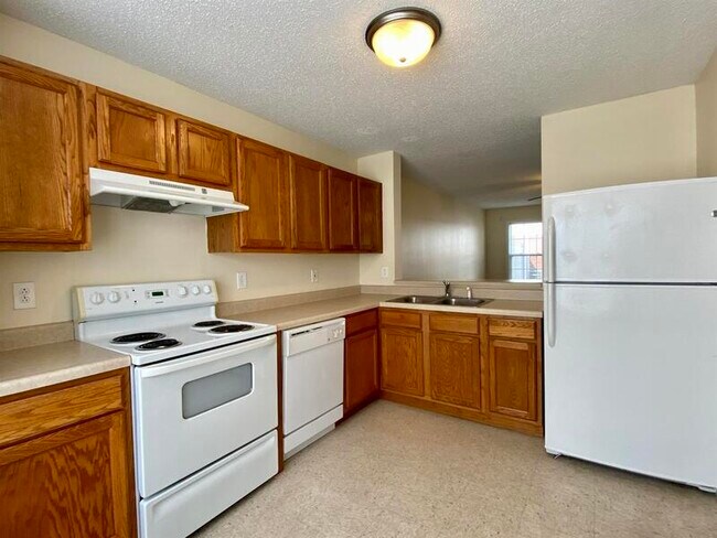 Building Photo - 299 Raleigh Dr