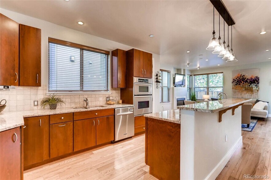 Building Photo - 3317 W Hayward Pl