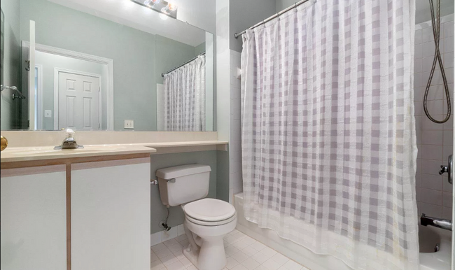 Building Photo - 2 Bedroom 2 Bath Condo Brookstone Baltimor...