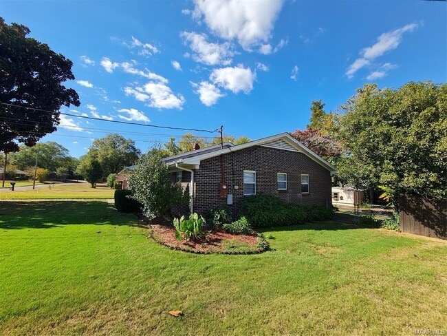 Building Photo - 109 Griffith Ave