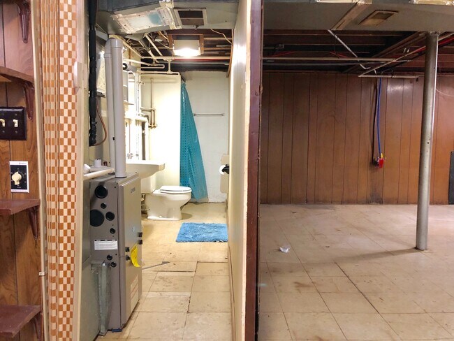 Building Photo - Beautiful 2 Bedroom/2 Bath South End Home ...