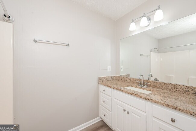 Building Photo - 2958 Quinbery Dr